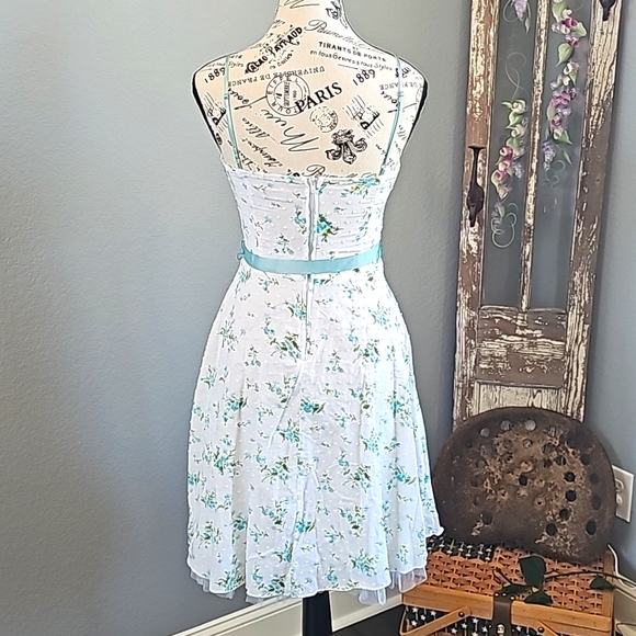 ADORABLE DRESS Ruby Rox. Perfect condition. Size 5 - Picture 7 of 16